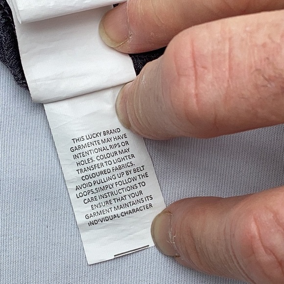 Lucky Brand Women’s short sleeved t-shirt. Preloved, lived in condition. - Picture 7 of 10